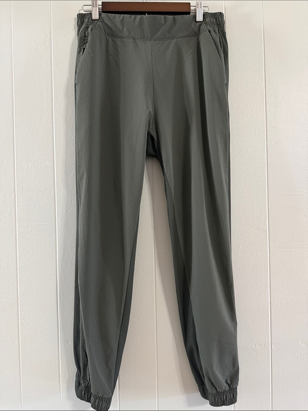 Athleta Textured Brooklyn Joggers in Olive Green